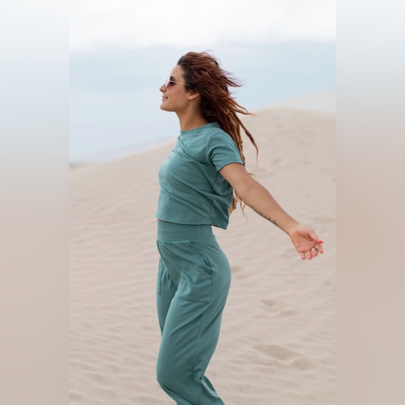 Savvi Courtney Set in Teal Green - Picture 5 of 16